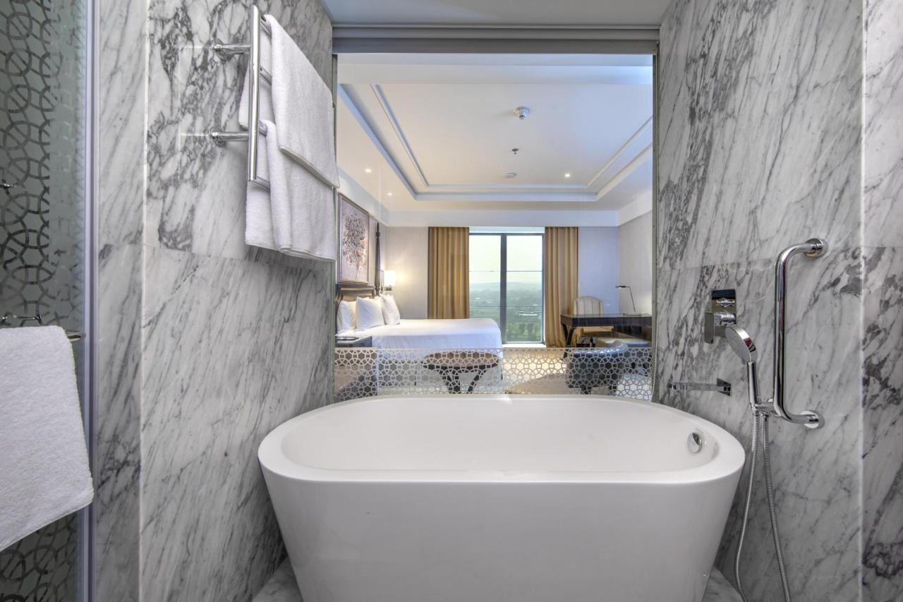 Itc Royal Bengal, A Luxury Collection Hotel, Kalkutta Kültér fotó Bathroom