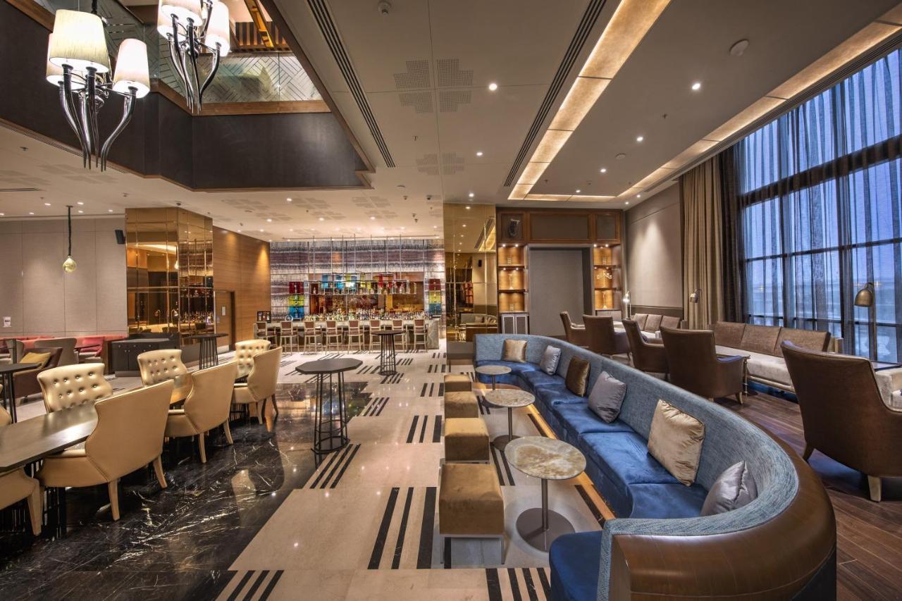 Itc Royal Bengal, A Luxury Collection Hotel, Kalkutta Kültér fotó The Lounge at the airport